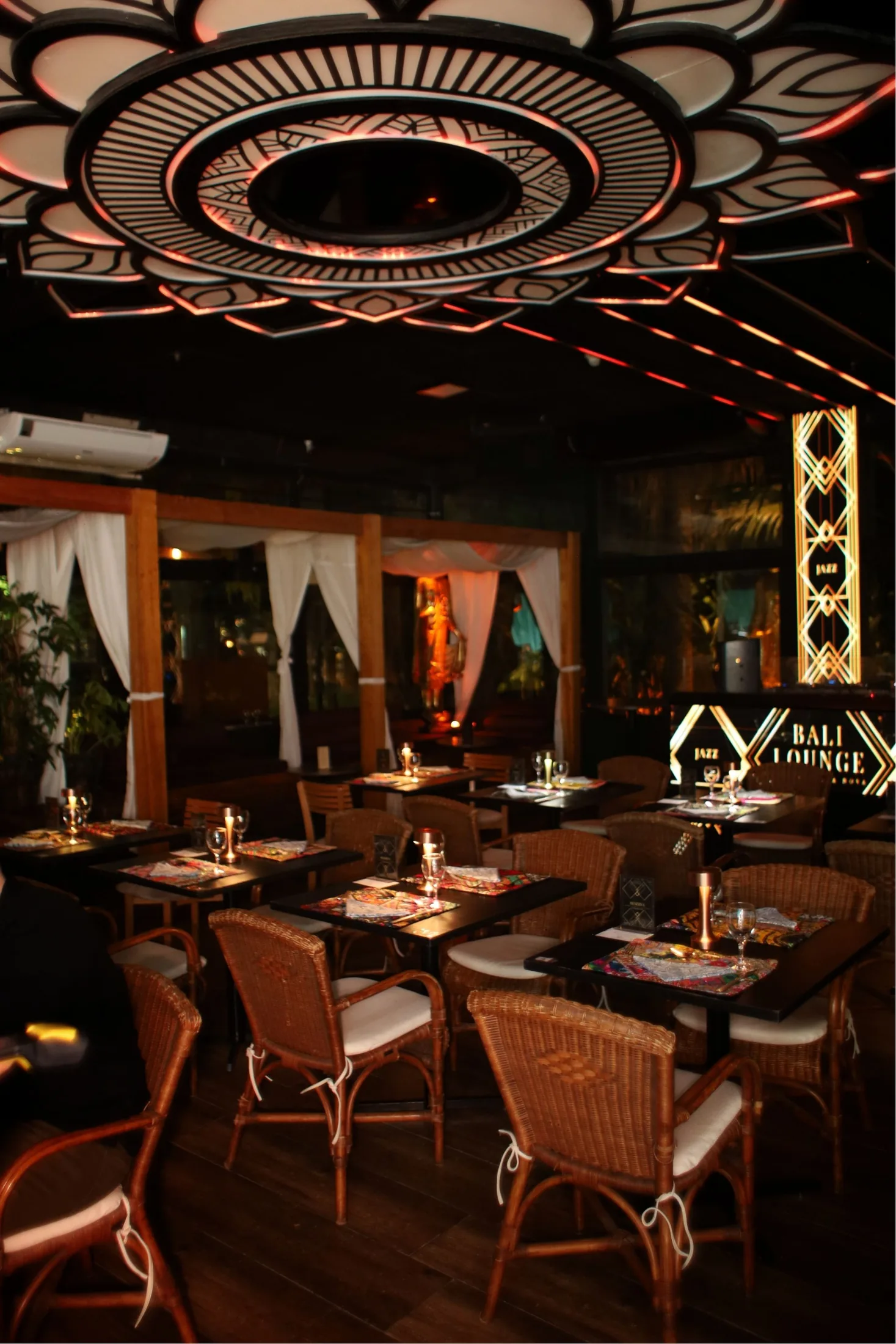 Sala Bali — Lounge e eventos no Rooftop Berrini