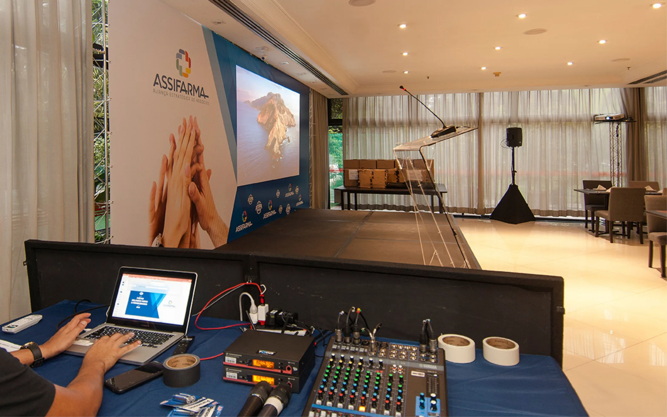 Salas Rubi — Eventos e encontros no Rooftop Berrini