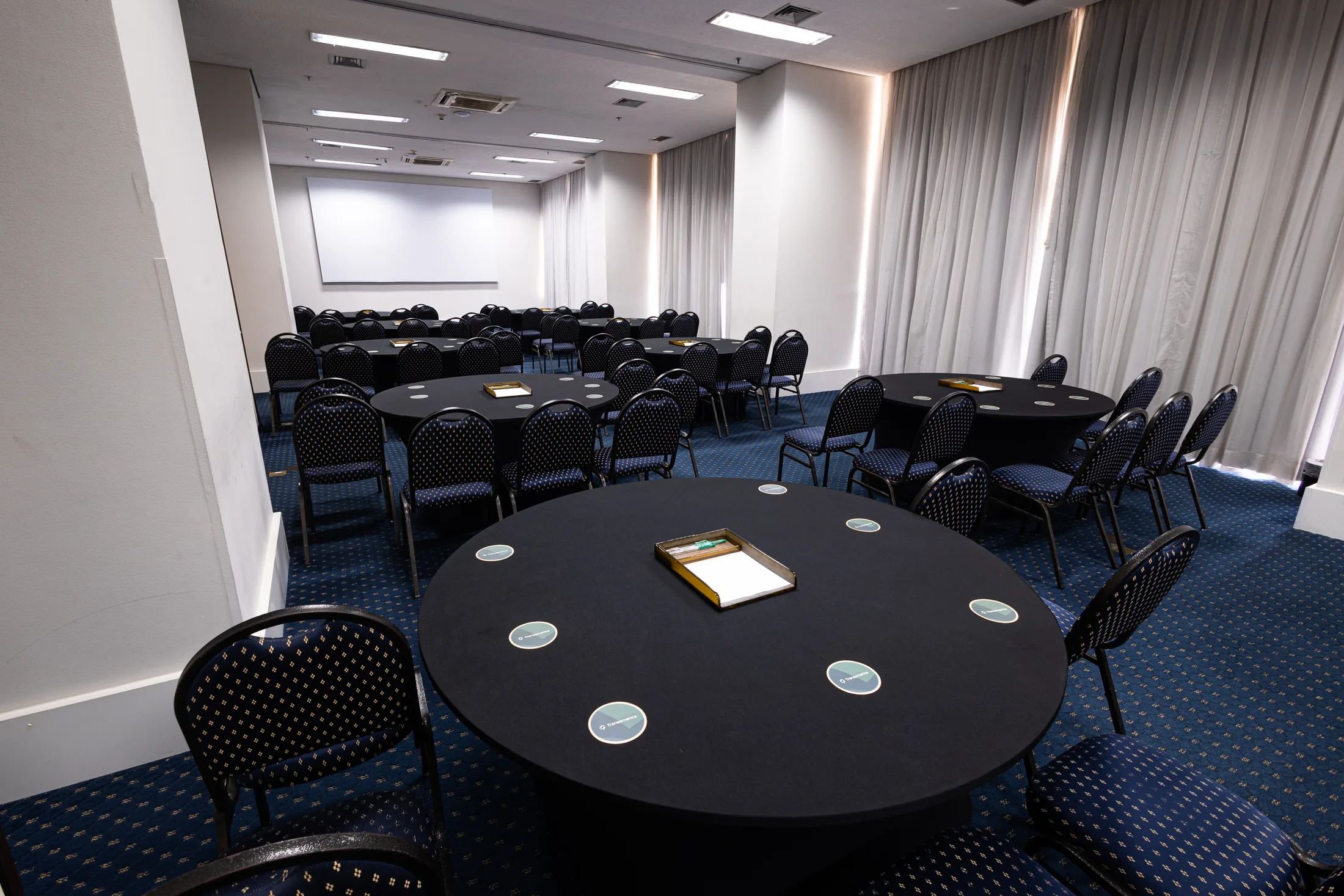 Salas Corporativas — Reuniões e eventos no Rooftop Berrini