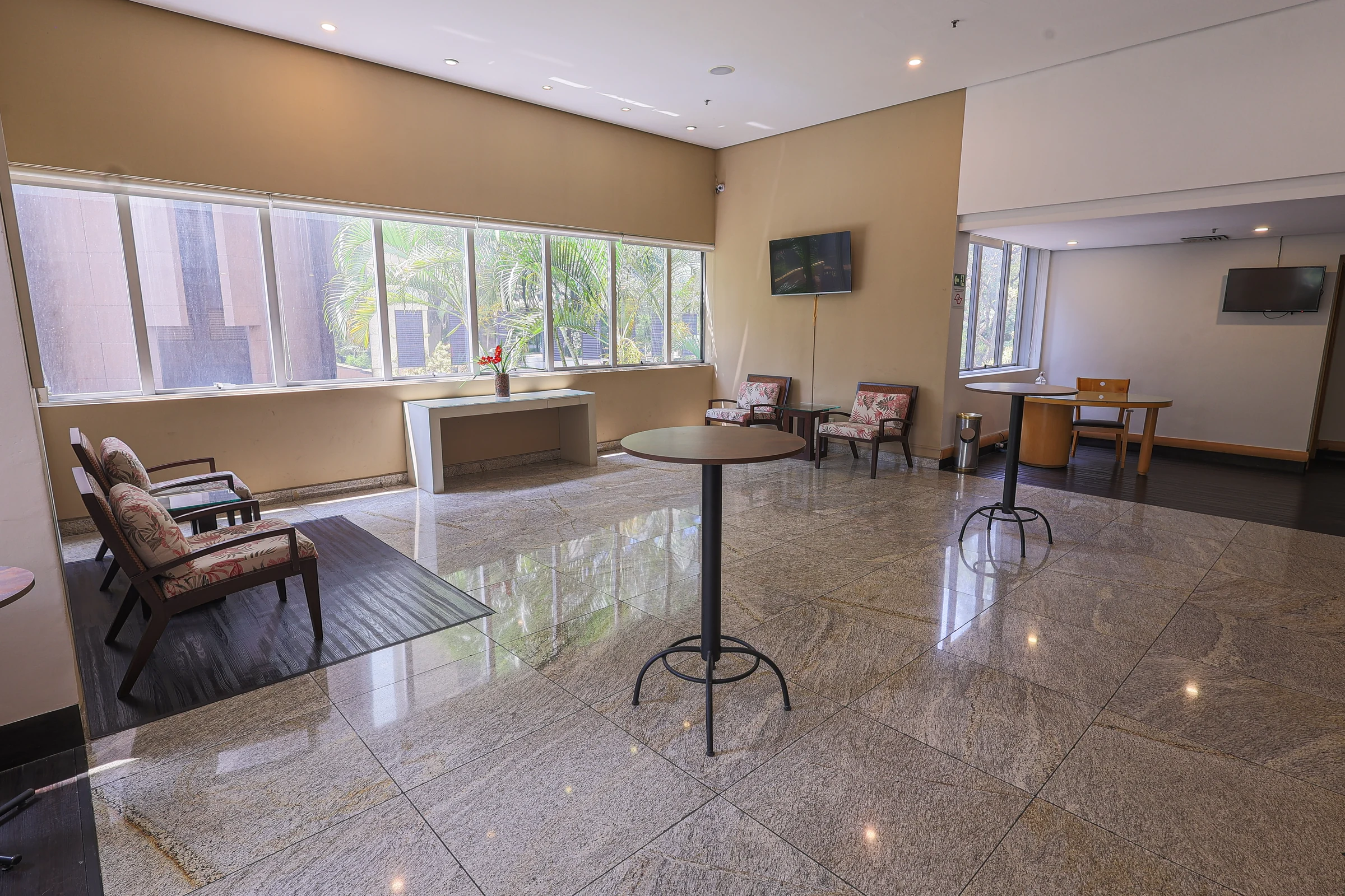 Salas Corporativas — Reuniões e eventos no Rooftop Berrini